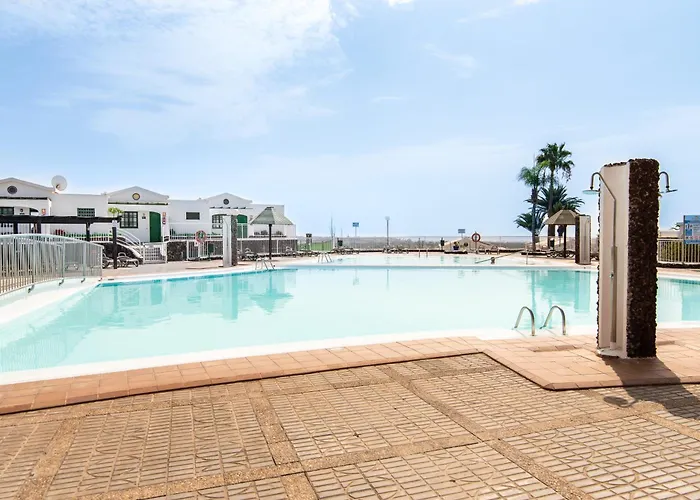 Апартаменты Home2book Vista Dorada Sonneland *